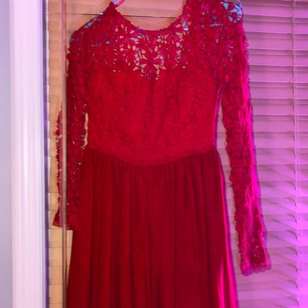 RED LACY XENIA LONGSLEEVE MINI DRESS LOW CUT BACK